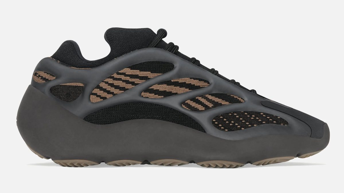 Adidas Yeezy 700 V3 (Clay Brown/Clay Brown/Clay Brown) - Patta