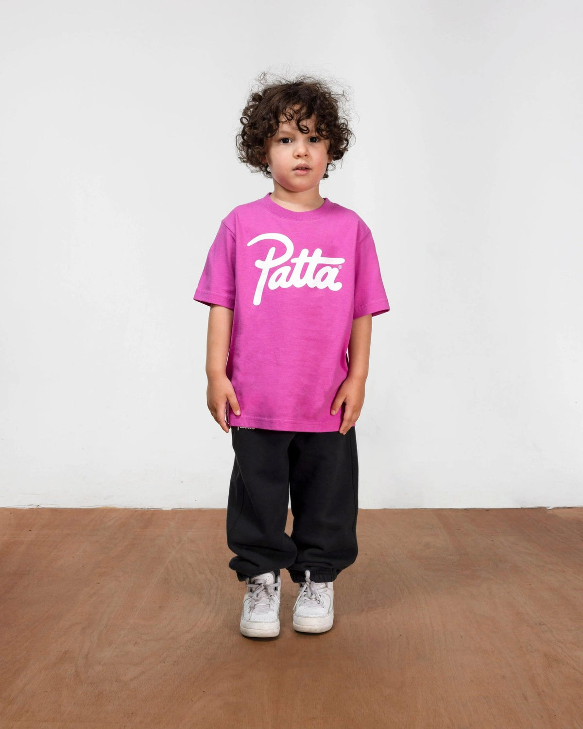 Patta Script Logo Kids T-Shirt (Fuchsia) - Patta